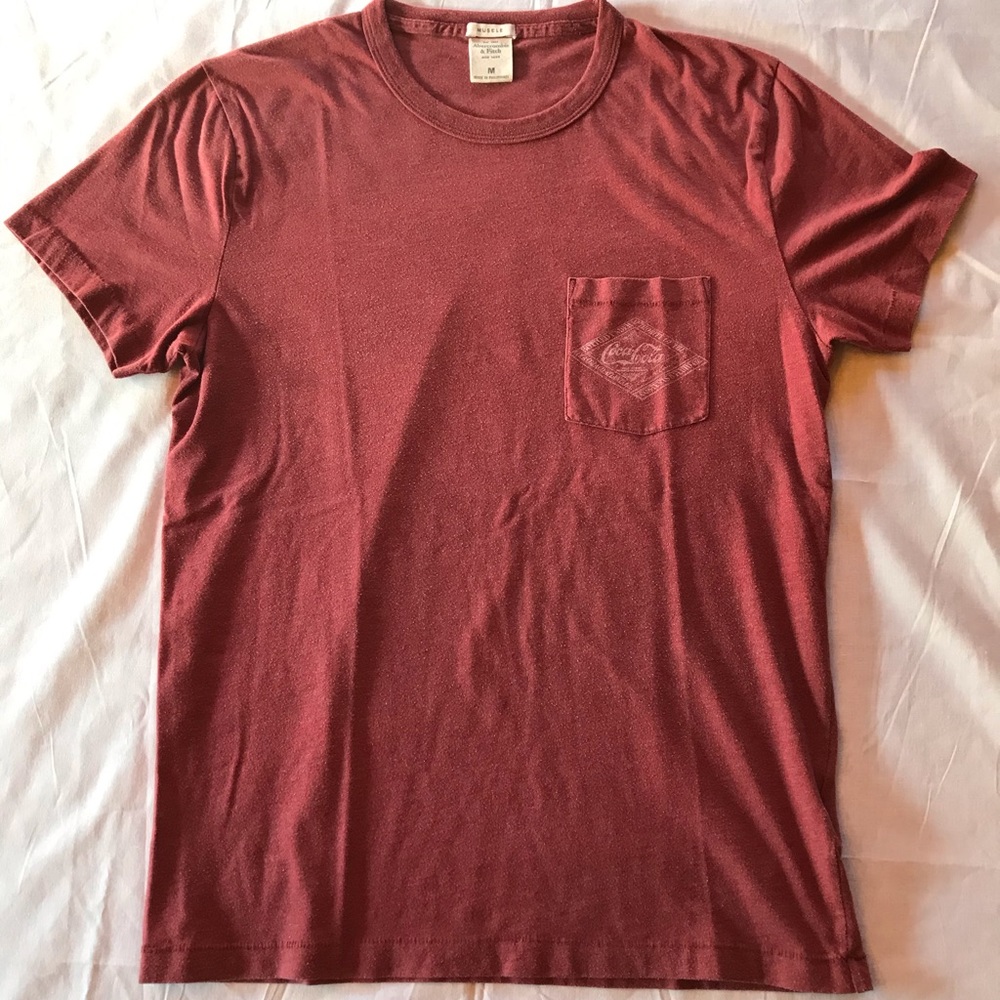 🔑 Abercrombie & Fitch Vintage Coke logo shirt